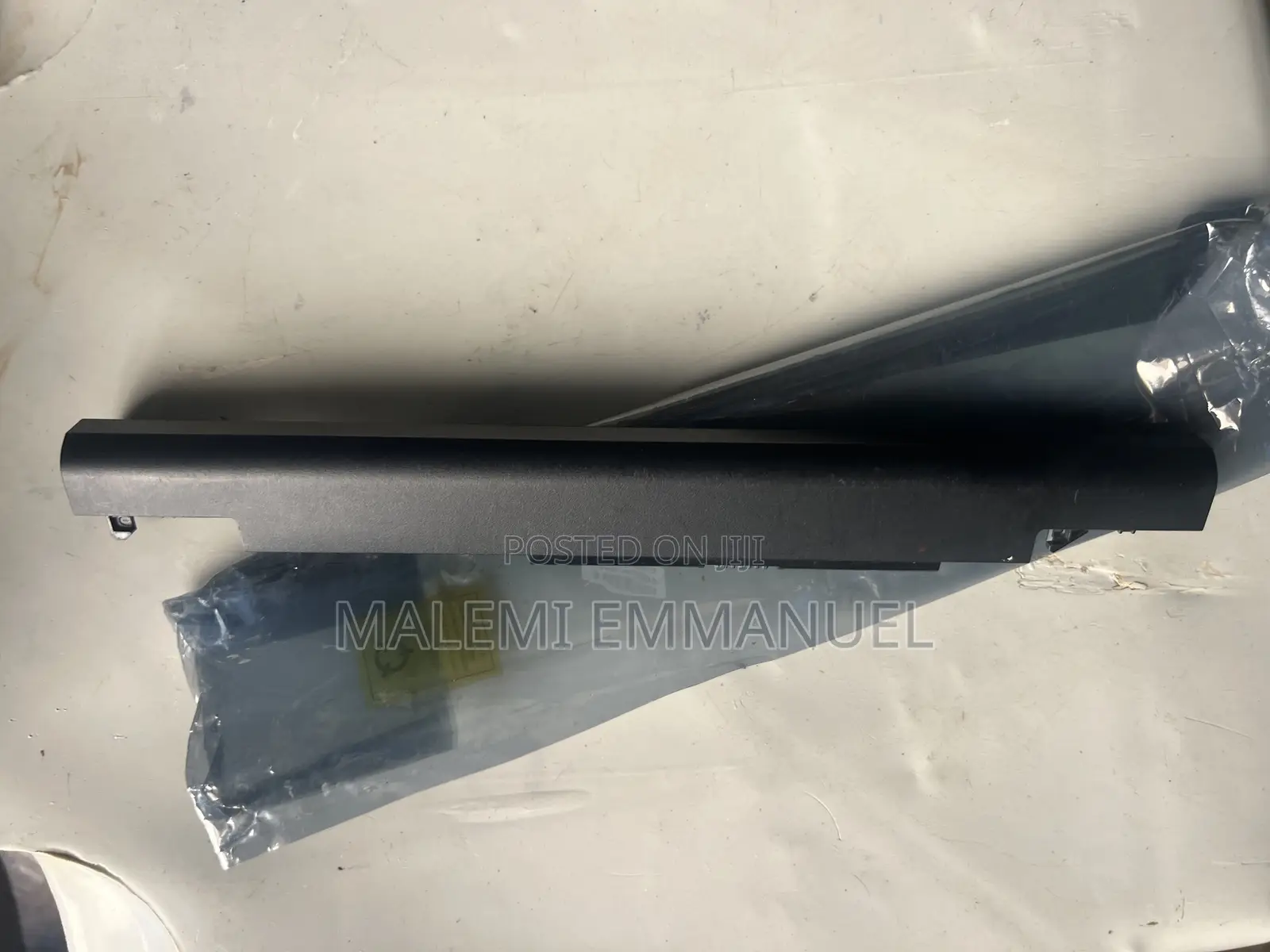 Original Hp Hs04 Laptop Battery) – 14.8v 41wh