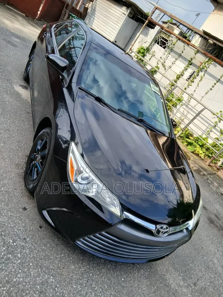Toyota Camry 2016 Black