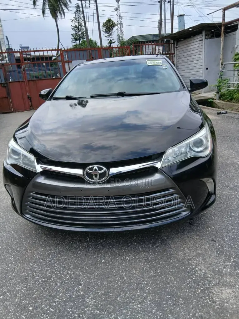 Toyota Camry 2016 Black