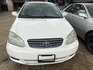 Toyota Corolla LE 2004 White