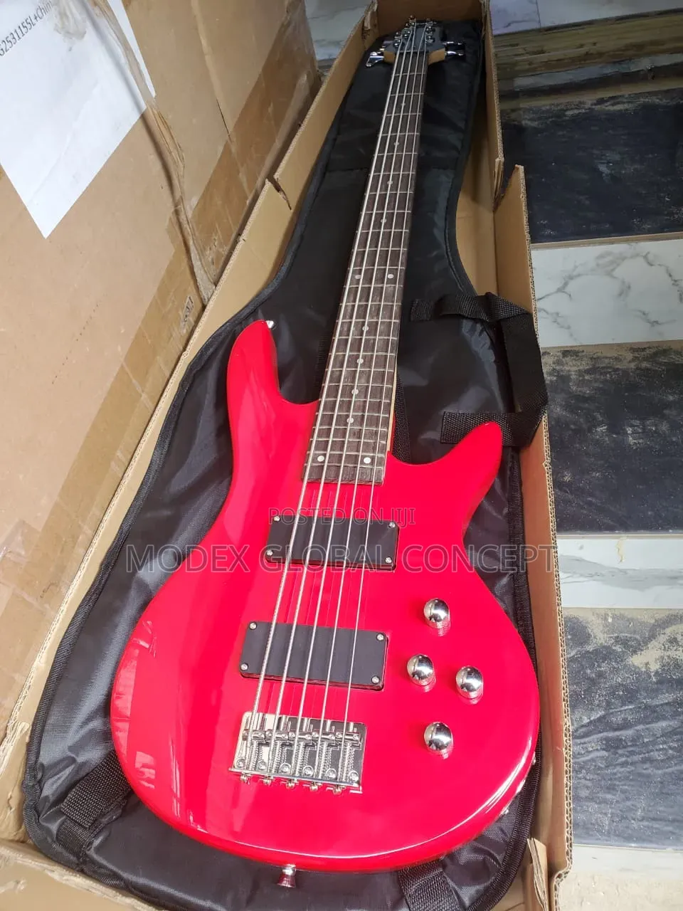 Fender 5-String Electric Bass Guitar 
