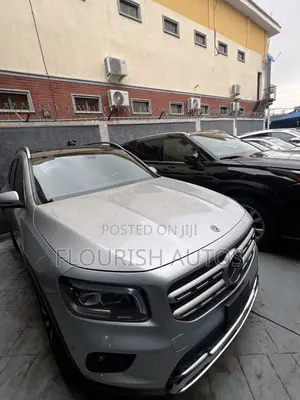 Mercedes-Benz GLB-Class GLB 250 4MATIC 2020 Silver