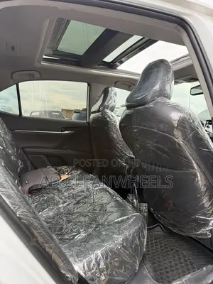 Toyota Camry XSE (2.5L 4cyl 8A) 2019 White