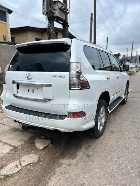 Lexus GX 460 Base 2017 White