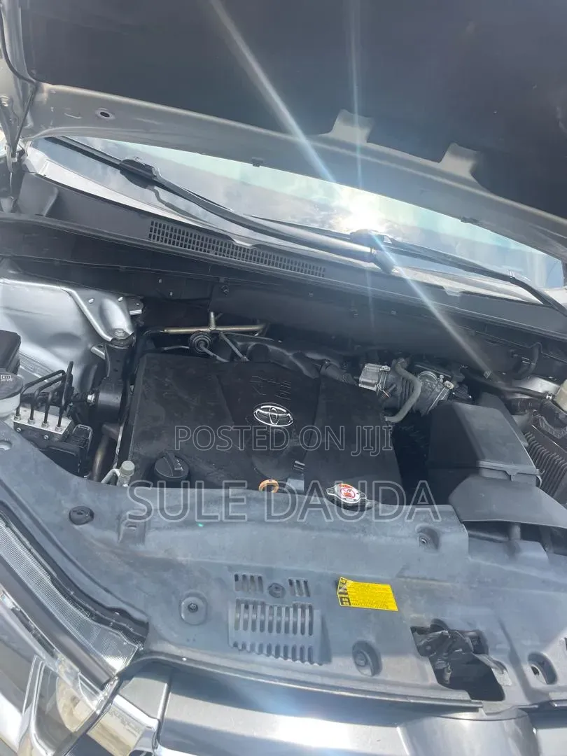 Toyota Highlander 2018 Silver
