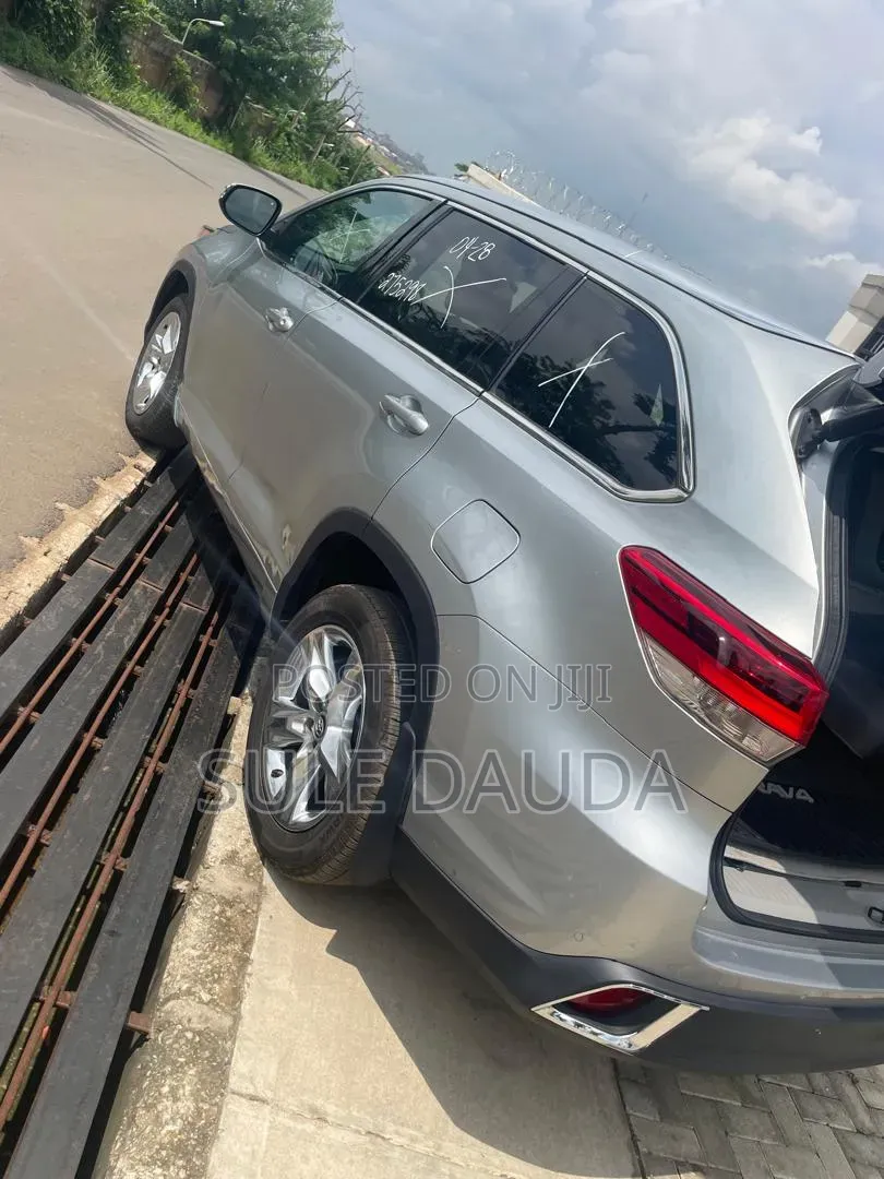 Toyota Highlander 2018 Silver