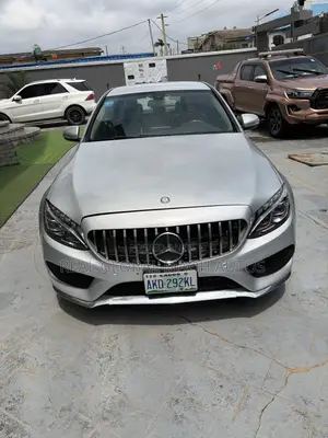 Mercedes-Benz C300 Base 4Matic Sedan AWD (2.0L 4cyl 7A) 2016 Silver