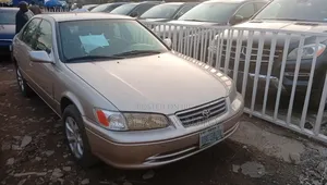 Toyota Camry 2002 Gold