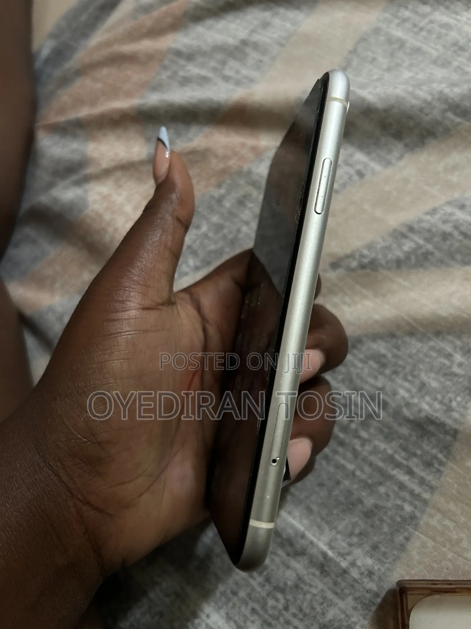 Apple iPhone XR 64 GB White