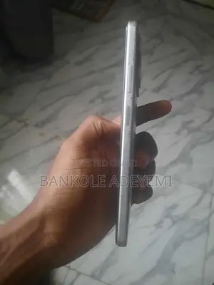 Infinix Hot 50i 128 GB Gray