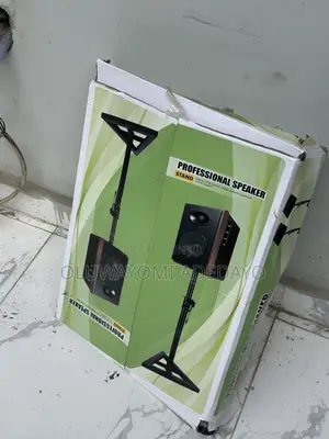 Studio Monitor Stand