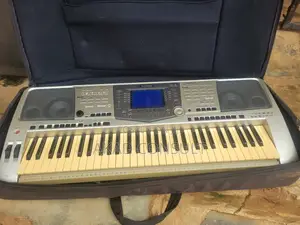 Yamaha Psr2000