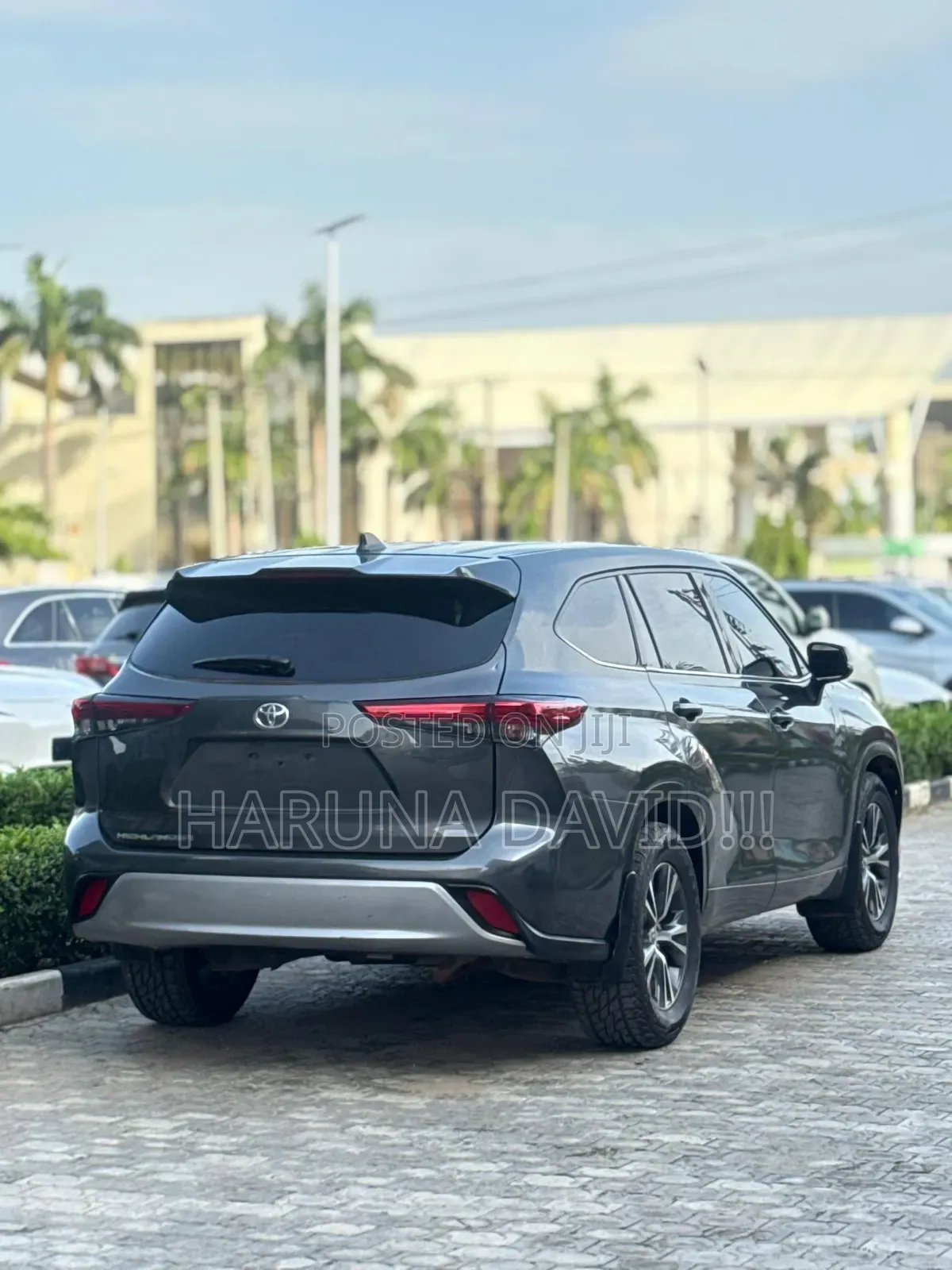 Toyota Highlander 2021 Gray