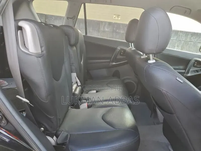 Toyota RAV4 2011 Black