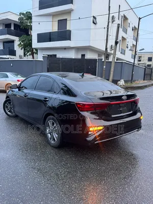 Kia Forte FE 2021 Black