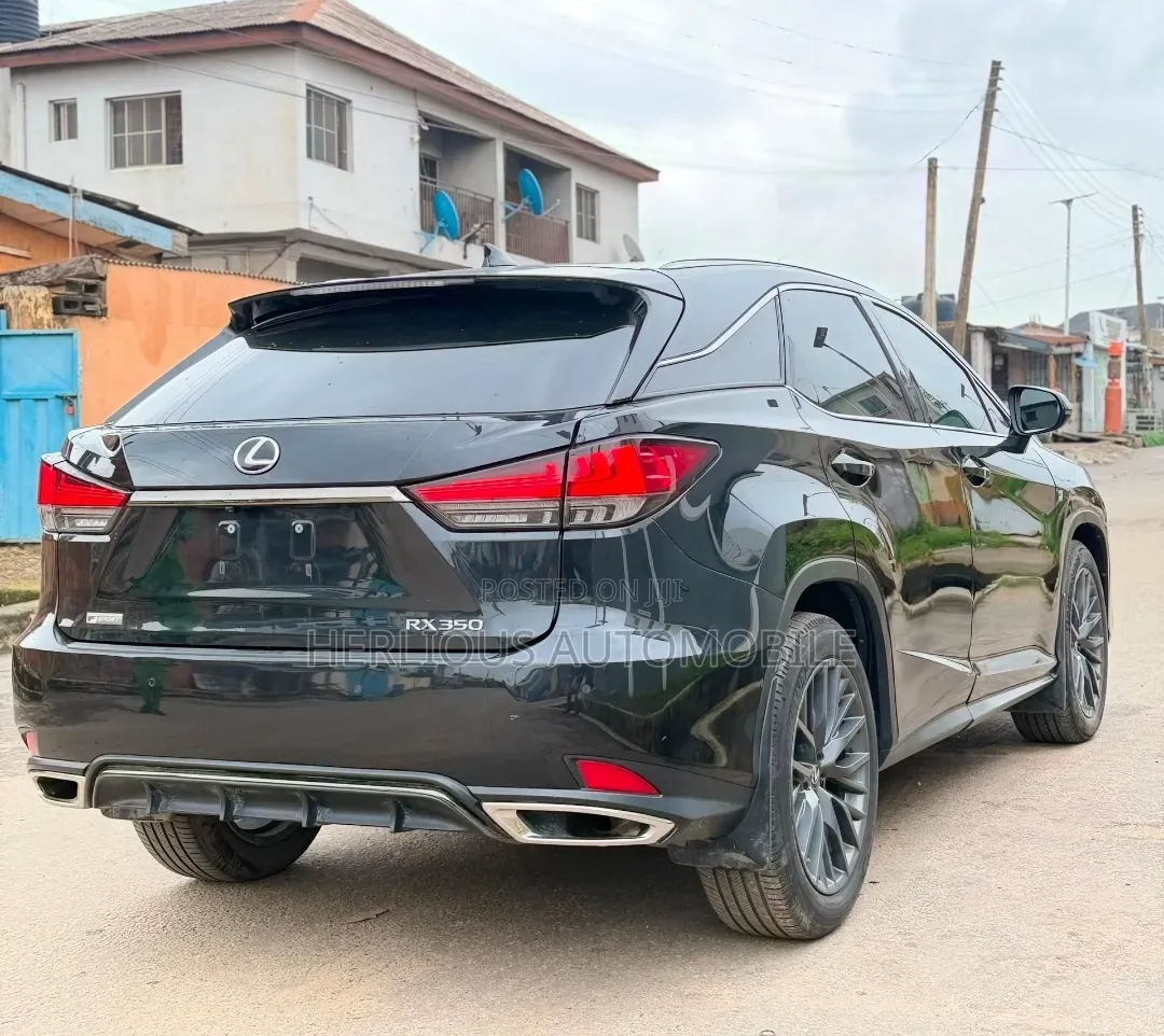 Lexus RX 2022 Black