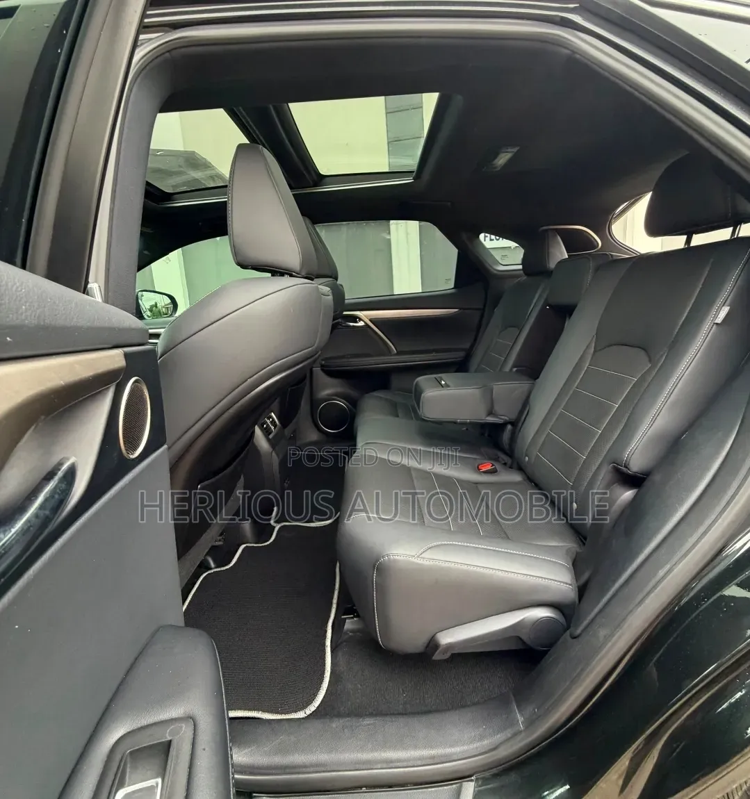 Lexus RX 2022 Black