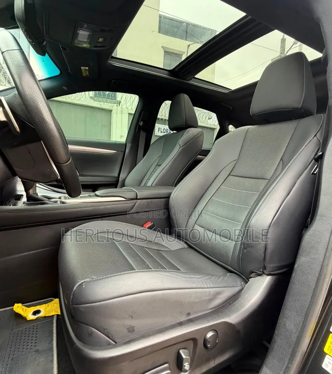 Lexus RX 2022 Black