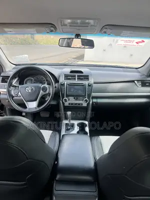 Toyota Camry SE 4dr Sedan (2.5L 4cyl 6A) 2013 Black