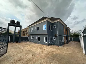 4bdrm Duplex in Carlton Gate Estate, Akobo for rent
