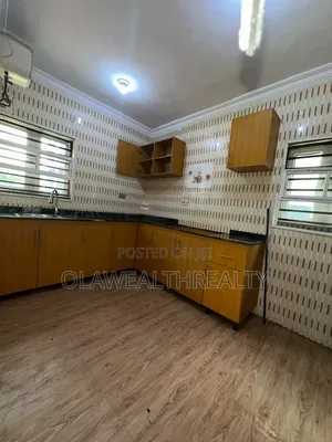 4bdrm Duplex in Carlton Gate Estate, Akobo for rent