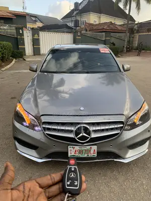 Mercedes-Benz E350 Base 4Matic Sedan AWD (3.5L 6cyl 7A) 2010 Gray