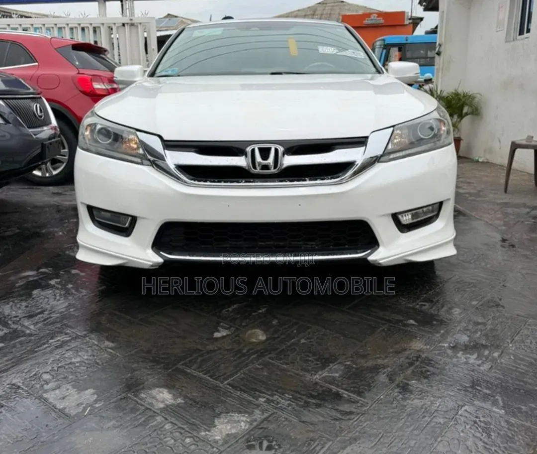 Honda Accord 2013 White