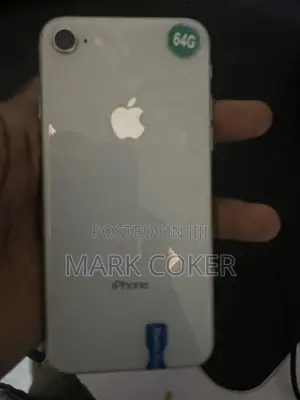 Apple iPhone 8 64 GB White