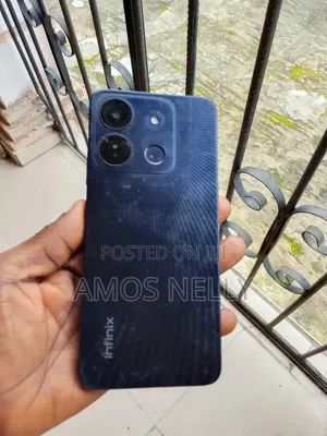 Infinix Smart 7 64 GB Black