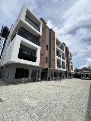 3bdrm Maisonette in Lekki Phase 1 for sale