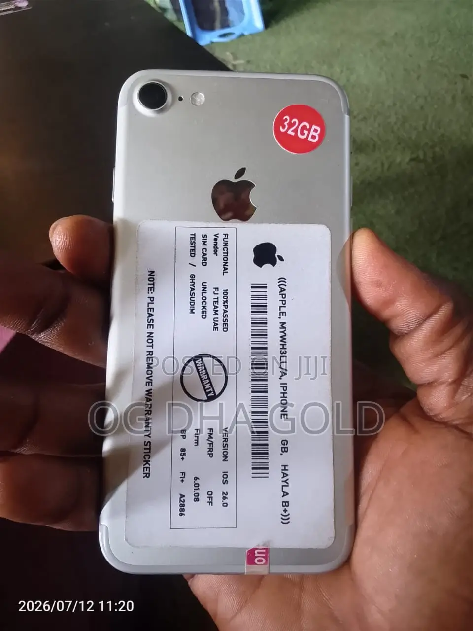 New Apple iPhone 7 32 GB Silver