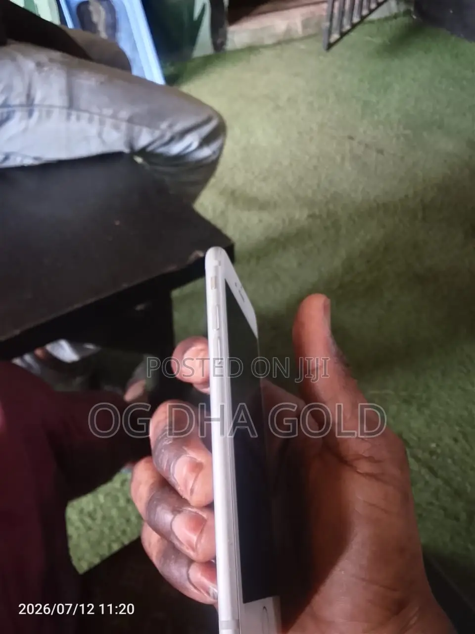 New Apple iPhone 7 32 GB Silver