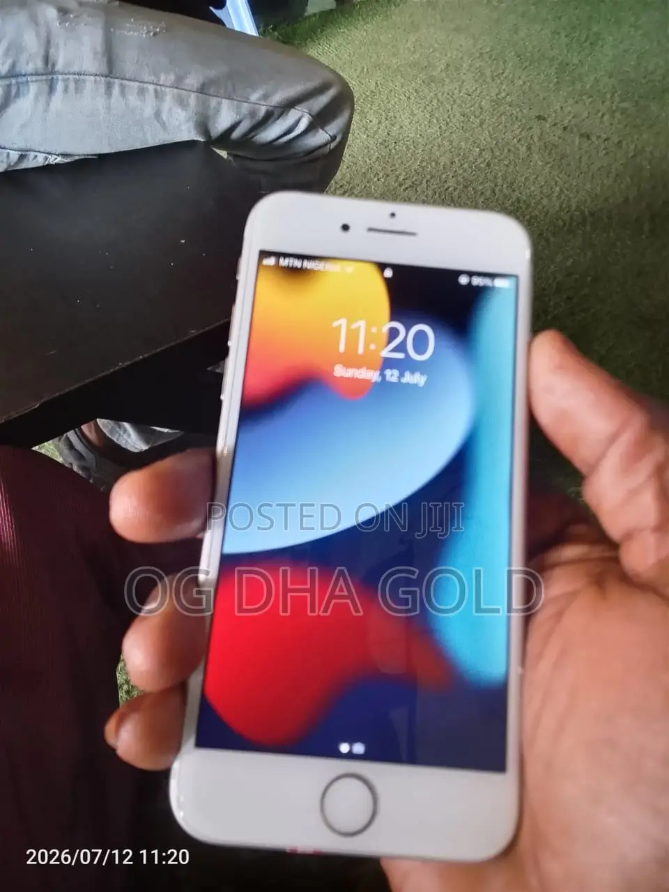 New Apple iPhone 7 32 GB Silver