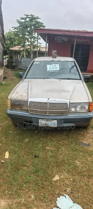 Mercedes-Benz 190E 2000 Silver
