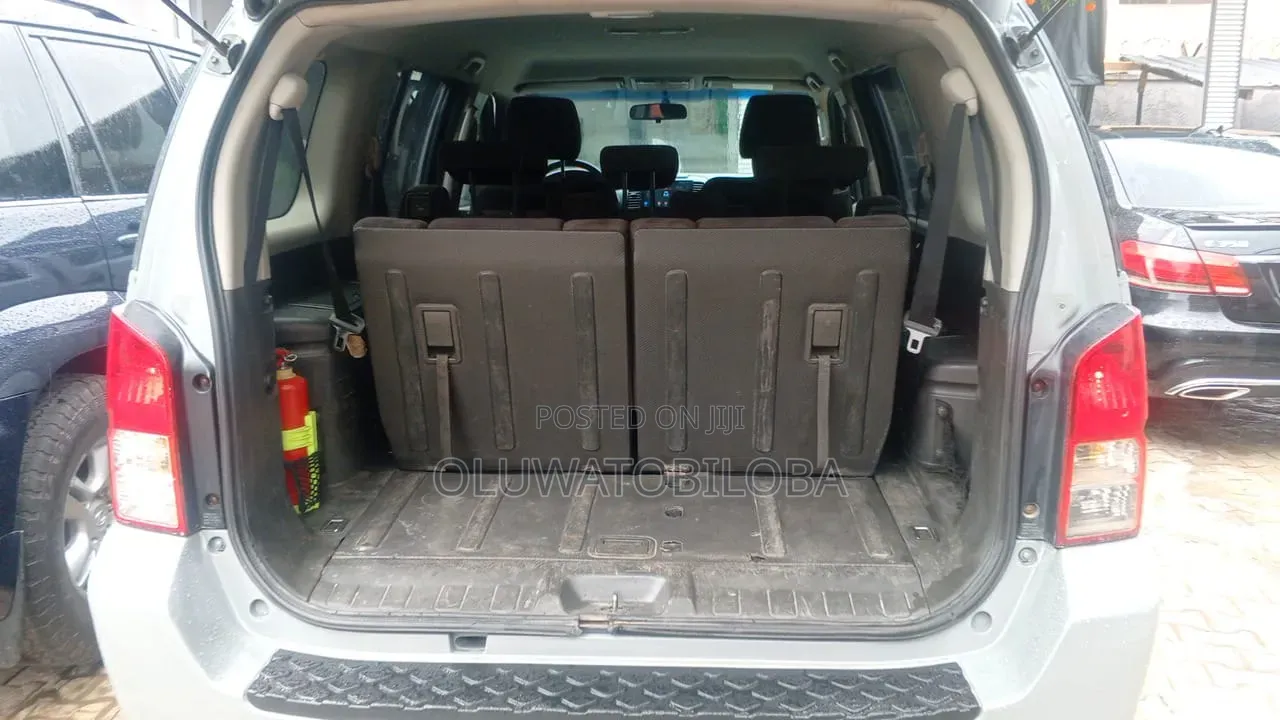Nissan Pathfinder 2007 Silver