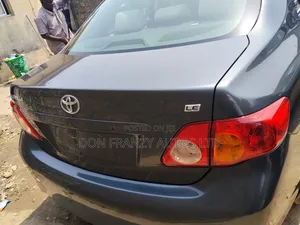 Toyota Corolla 2010 Gray