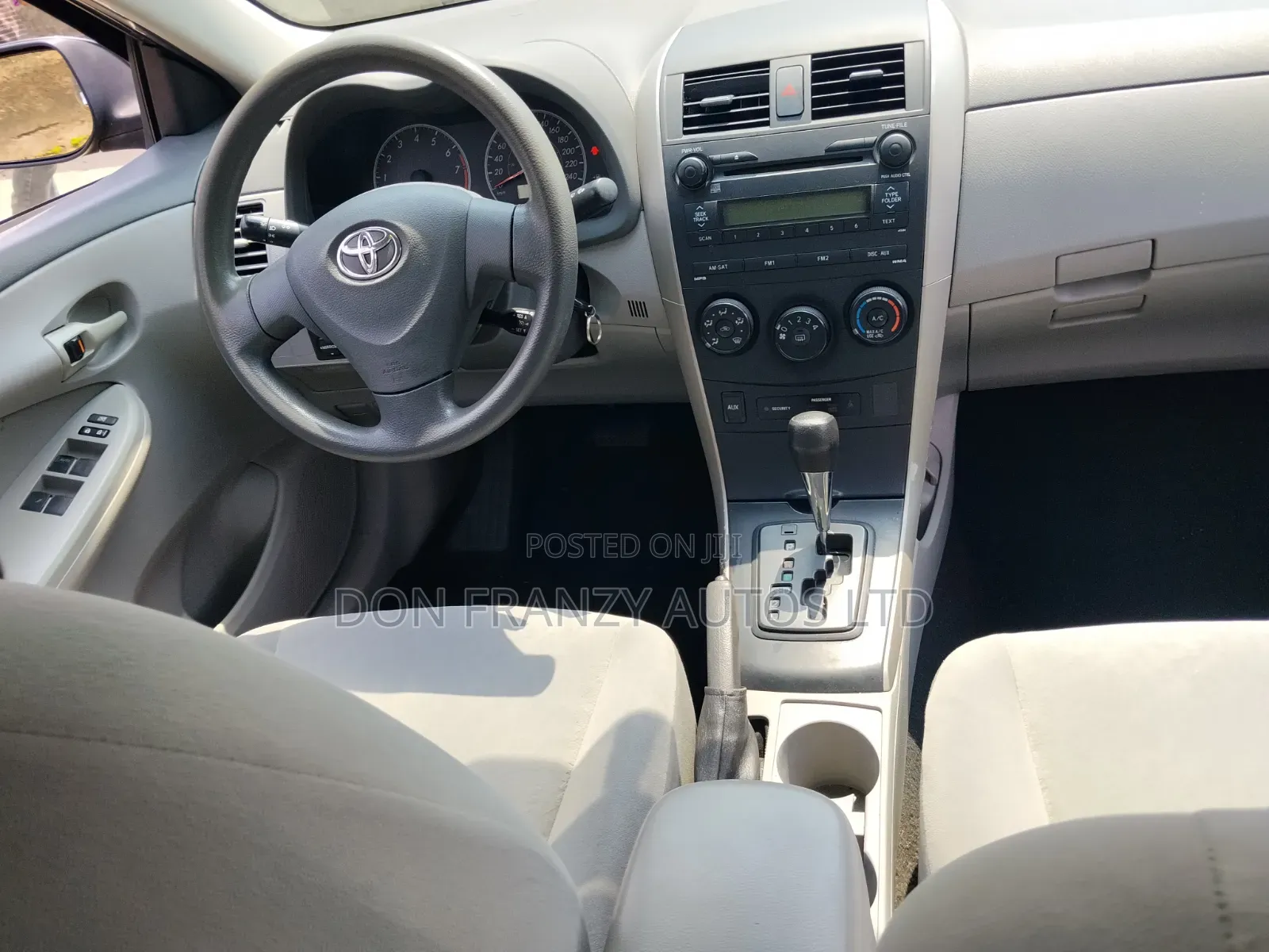 Toyota Corolla 2010 Gray