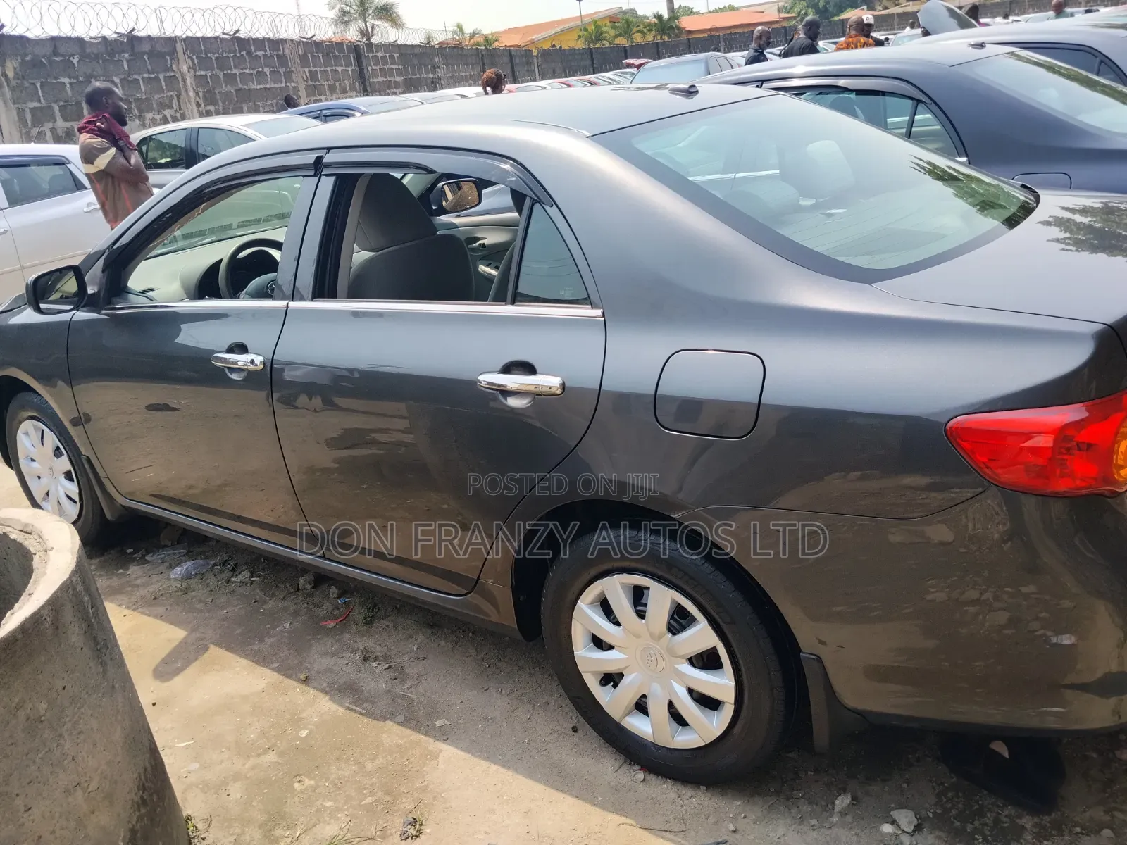 Toyota Corolla 2010 Gray