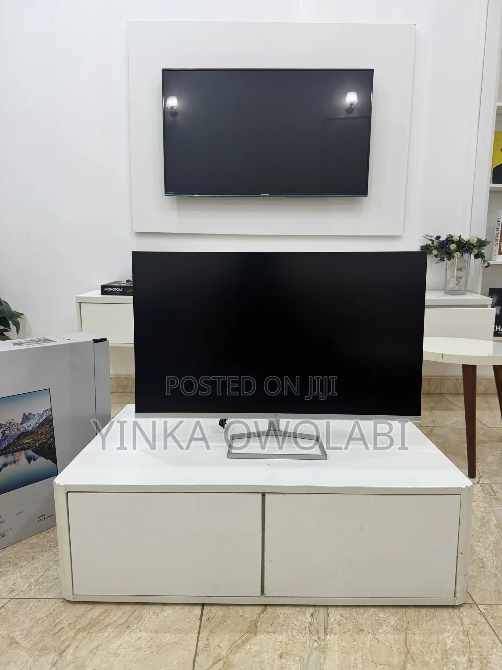 HP M32f Monitor (1 Month Used)