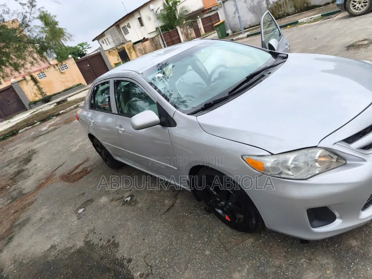 Toyota Corolla 2011 White