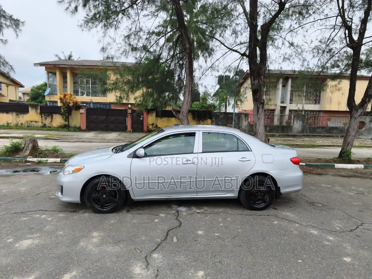 Toyota Corolla 2011 White