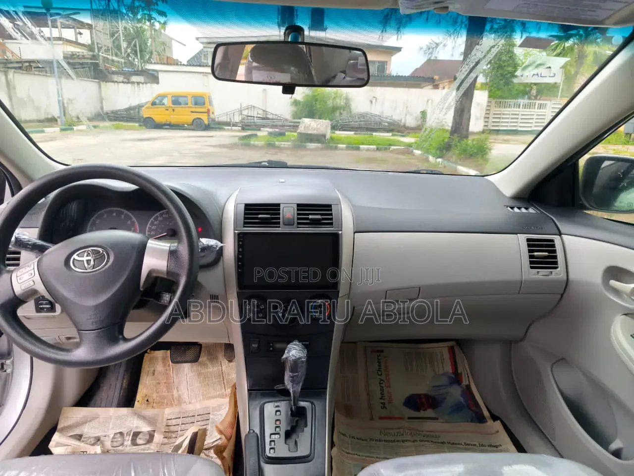 Toyota Corolla 2011 White