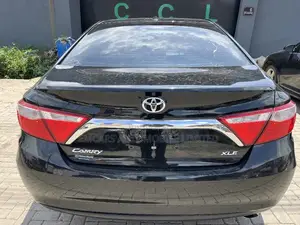 Toyota Camry XLE 4dr Sedan (2.5L 4cyl 6A) 2016 Black