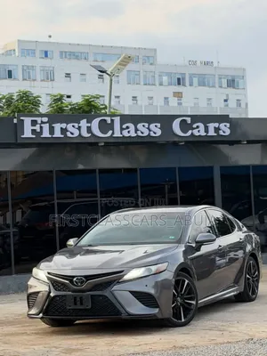 Toyota Camry 2018 Gray