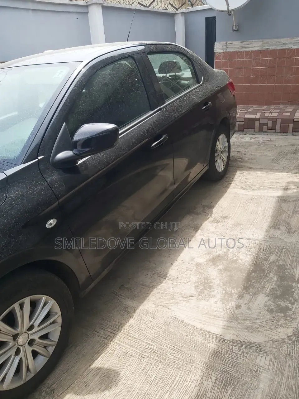 Peugeot 301 2017 Black