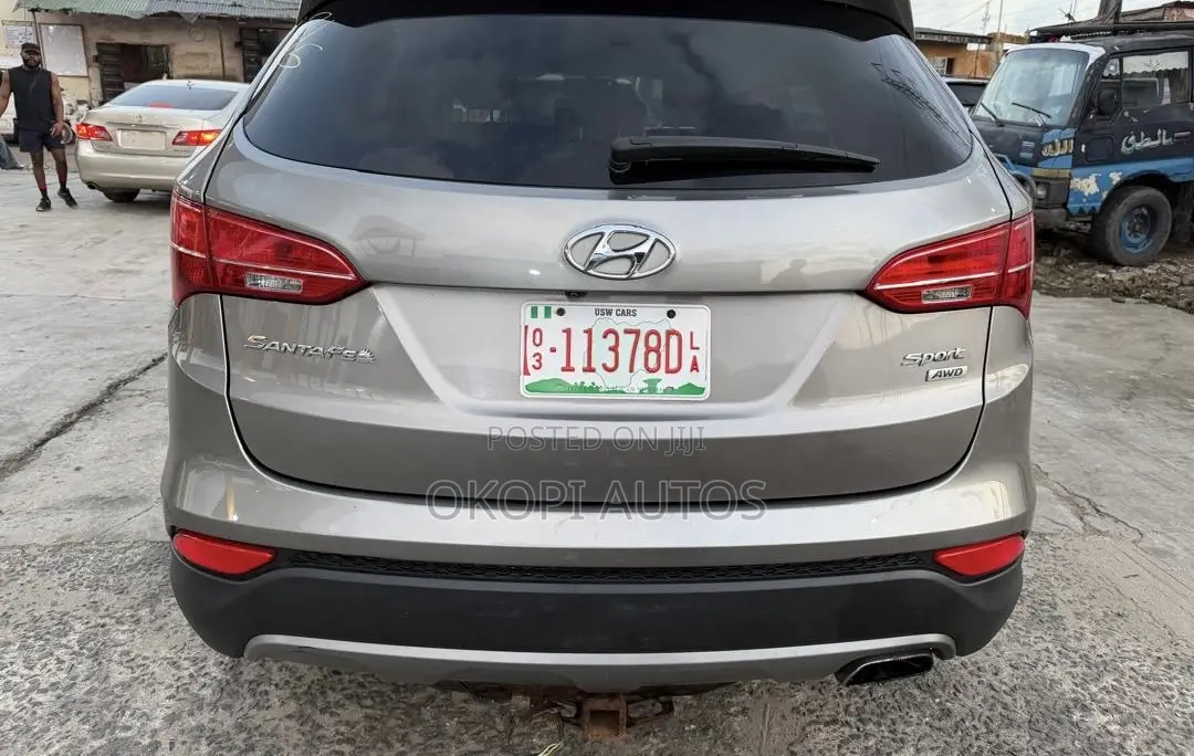 Hyundai Santa Fe 2015 Gray