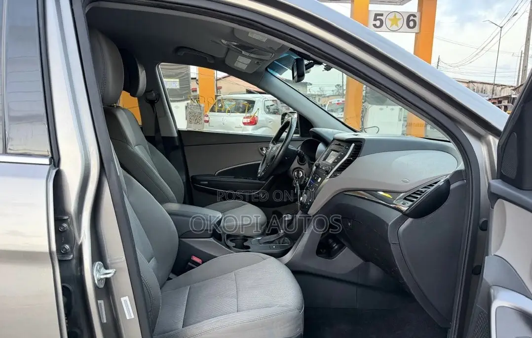 Hyundai Santa Fe 2015 Gray