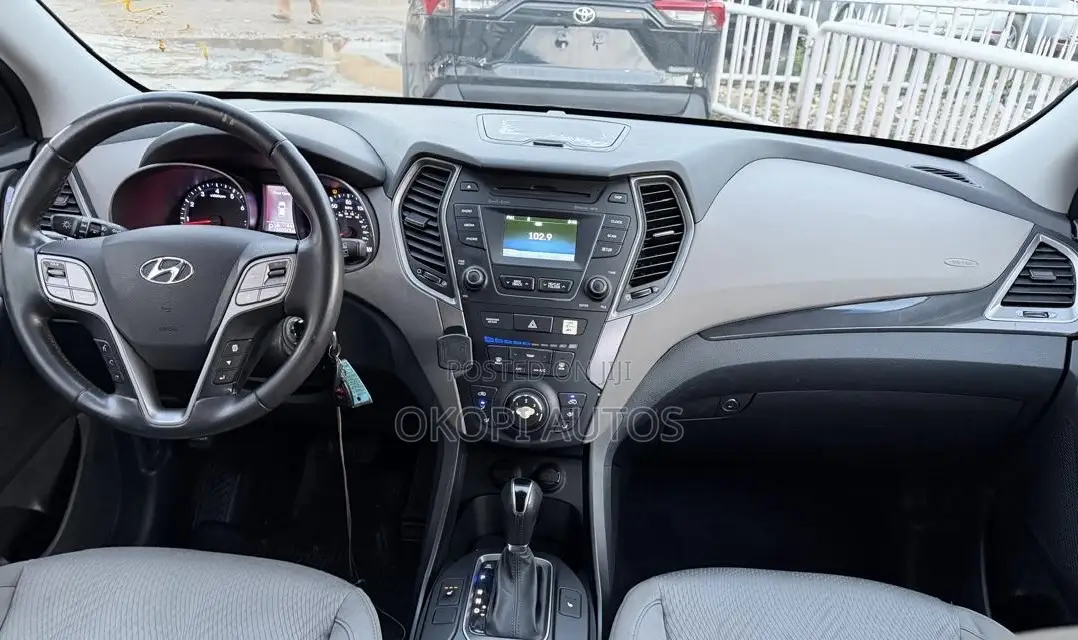 Hyundai Santa Fe 2015 Gray