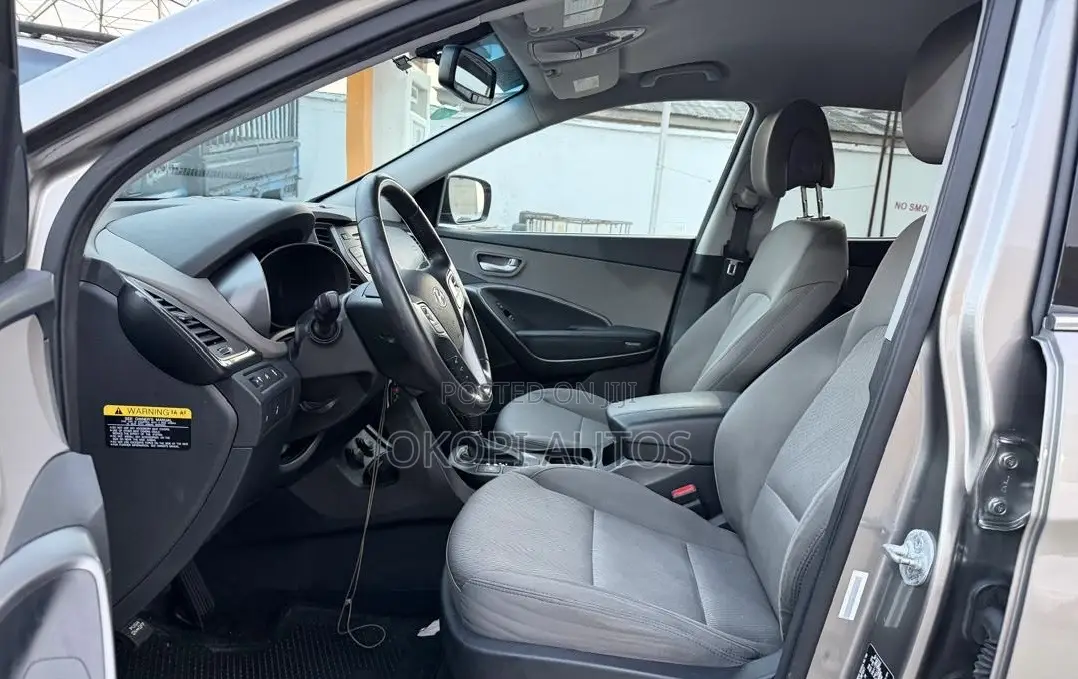 Hyundai Santa Fe 2015 Gray