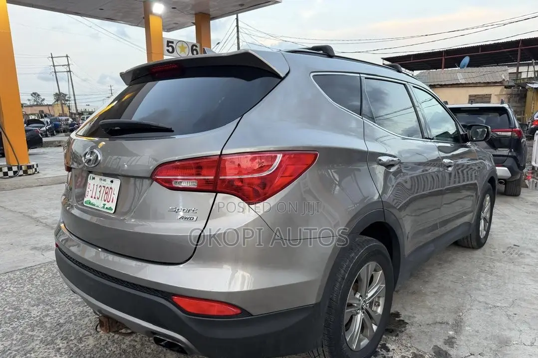 Hyundai Santa Fe 2015 Gray